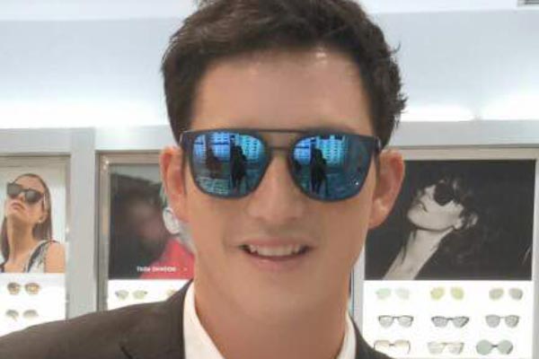 Mike Lewis