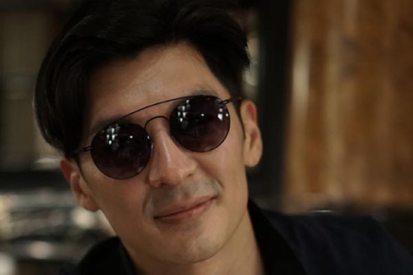Tim Hwang