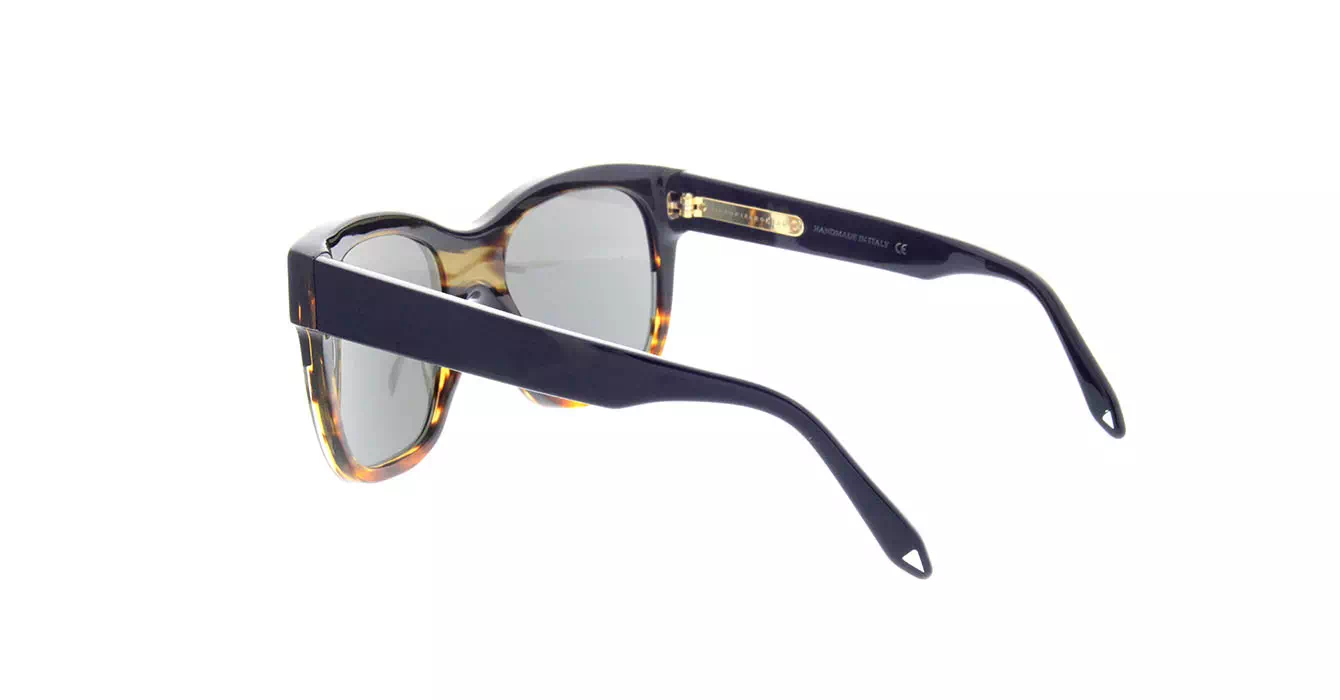VictoriaBeckham VBS105 col C03