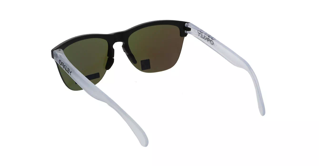 Oakley Frogskins Lite Matte Blk/matte Clear W/prizm Sapph Irid (OO9374-02) s63