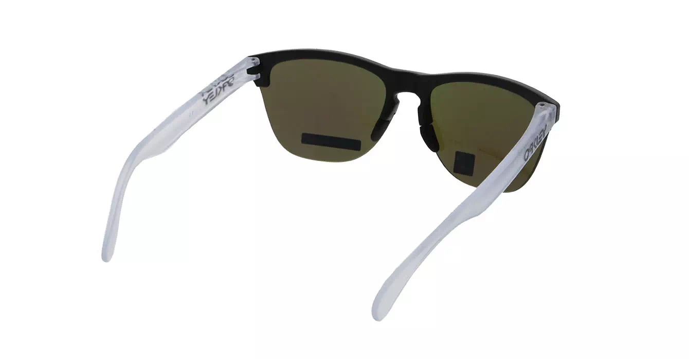 Oakley Frogskins Lite Matte Blk/matte Clear W/prizm Sapph Irid (OO9374-02) s63