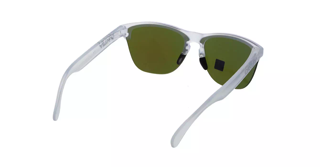 Oakley Frogskins Lite Matte Clear W/violet Irid (OO9374-03) s63