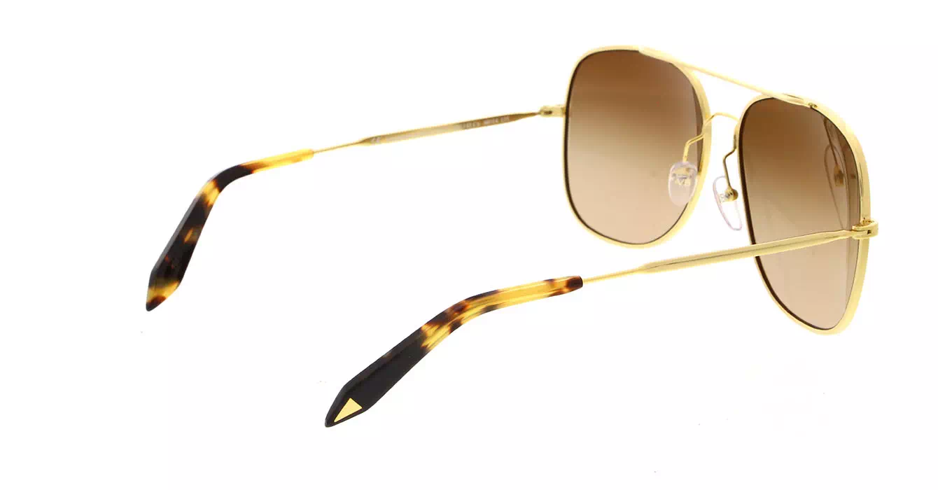 VictoriaBeckham VBS142 col C06