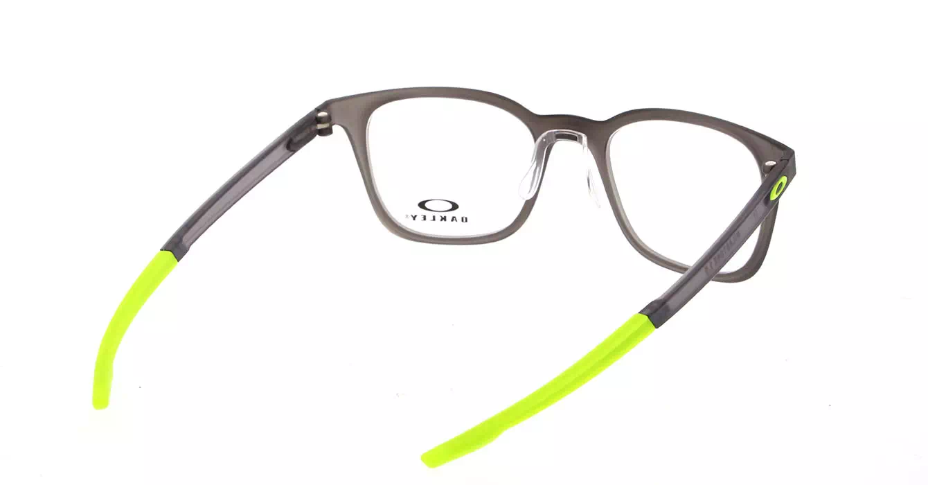 Oakley Milestone Stngrysmke/retinab (OX8093-06) s49