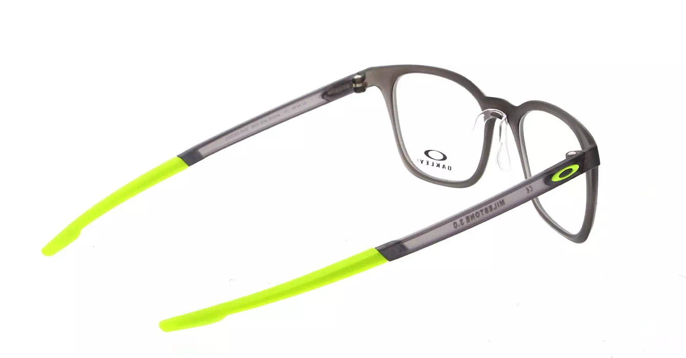 Oakley Milestone Stngrysmke/retinab (OX8093-06) s49