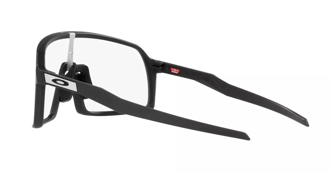 Oakley Sutro (A) Matte Carbon W/ Clear Photochromic (OO9406A-33) s37