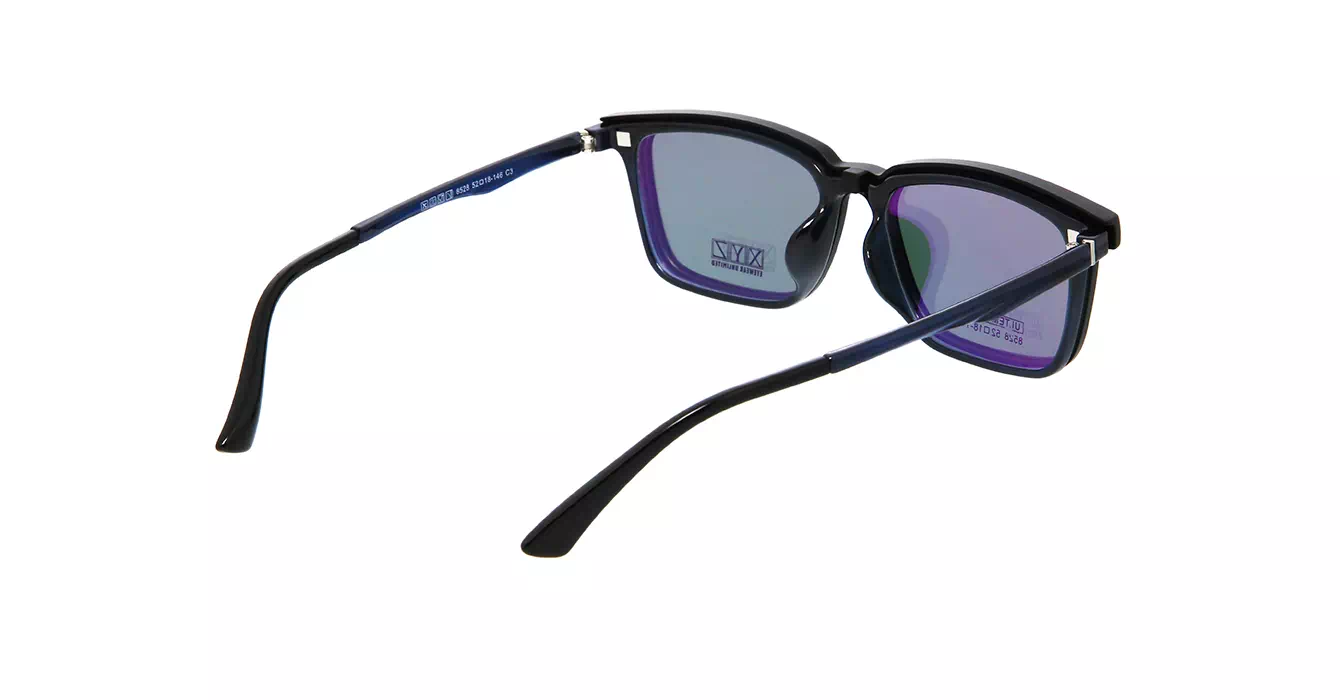 XYZ 8528 C3 s52 + CLIP ON