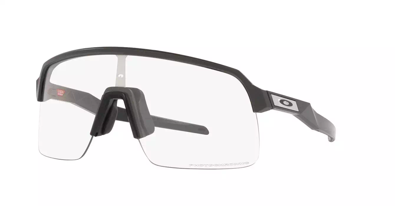 Oakley Sutro Lite (A) Matte Carbon W/ Clear Photochromic (OO9463A-18) s39