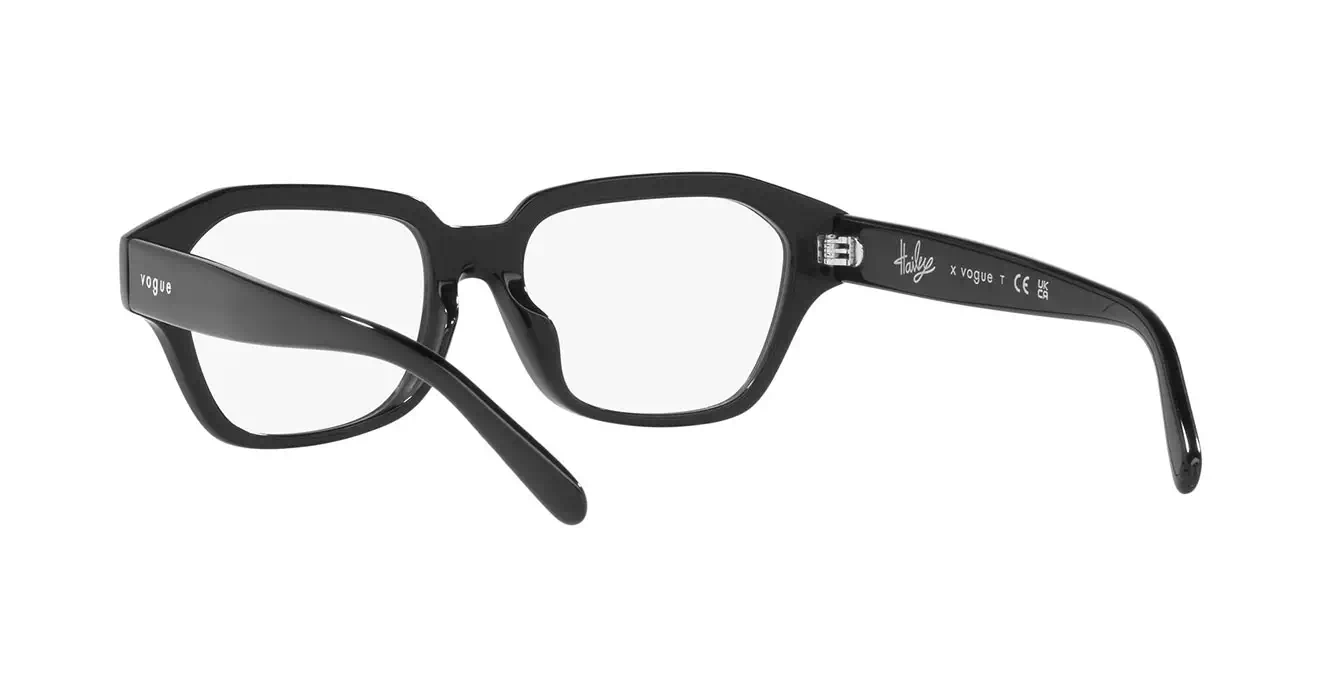Vogue VO5447F W44 s51