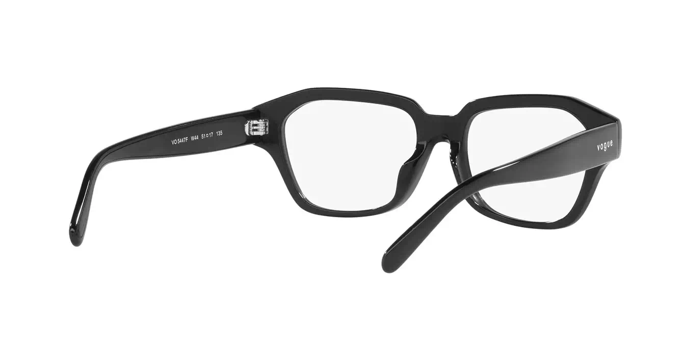 Vogue VO5447F W44 s51