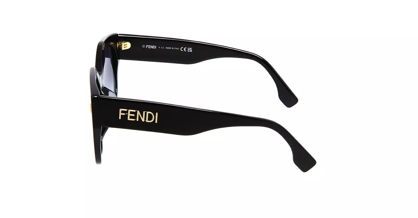 Fendi FE40017F 01W s56