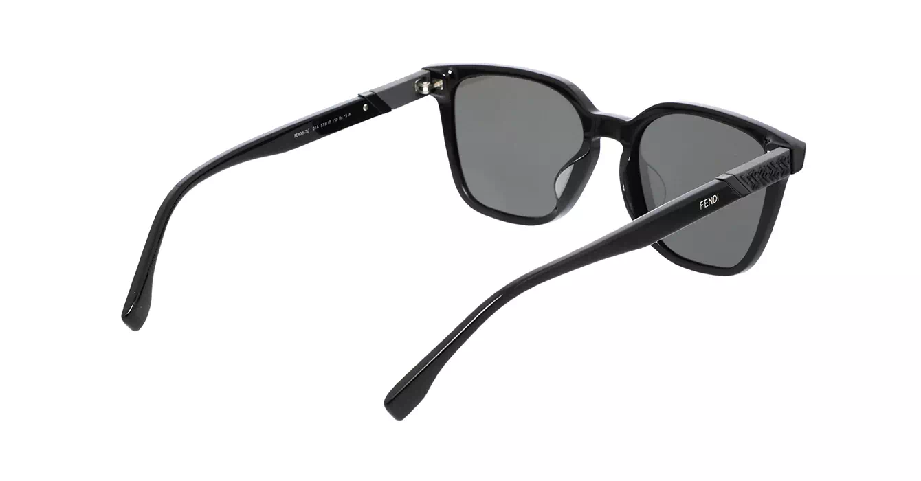 Fendi FE40057U 01A s53