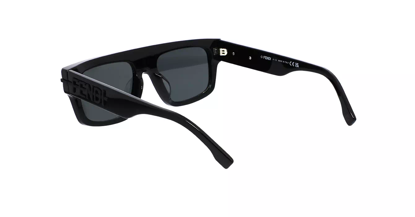 Fendi FE40091U 01A s54