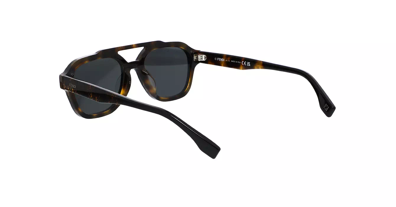 Fendi FE40076U 01A s52