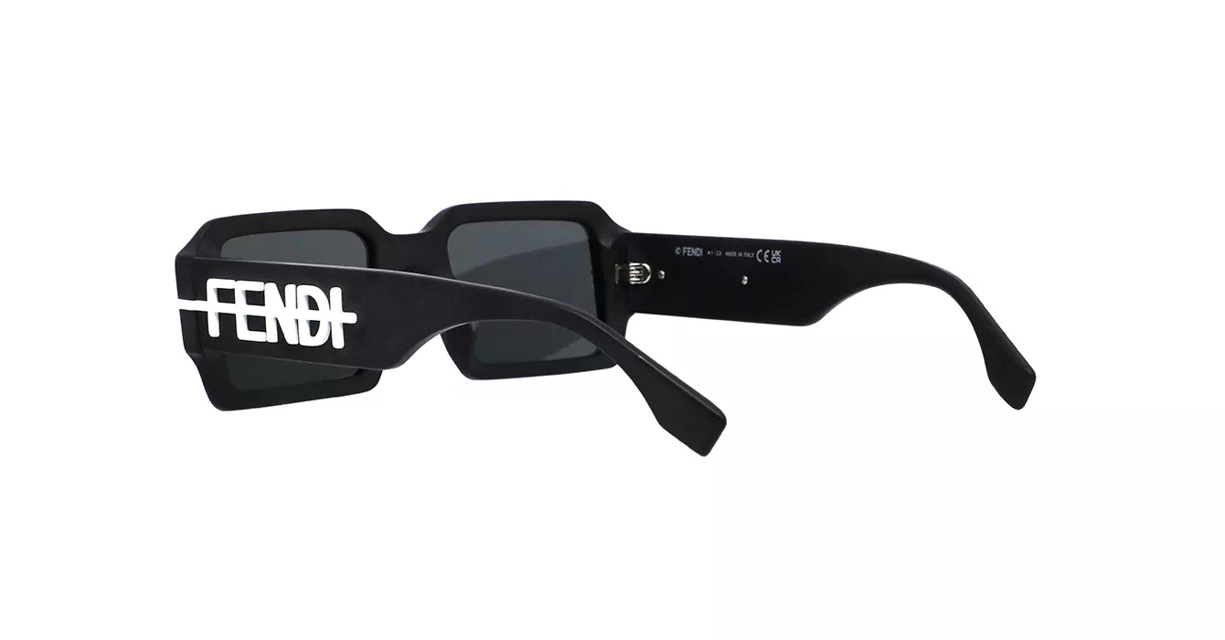 Fendi FE40073U 02A s52