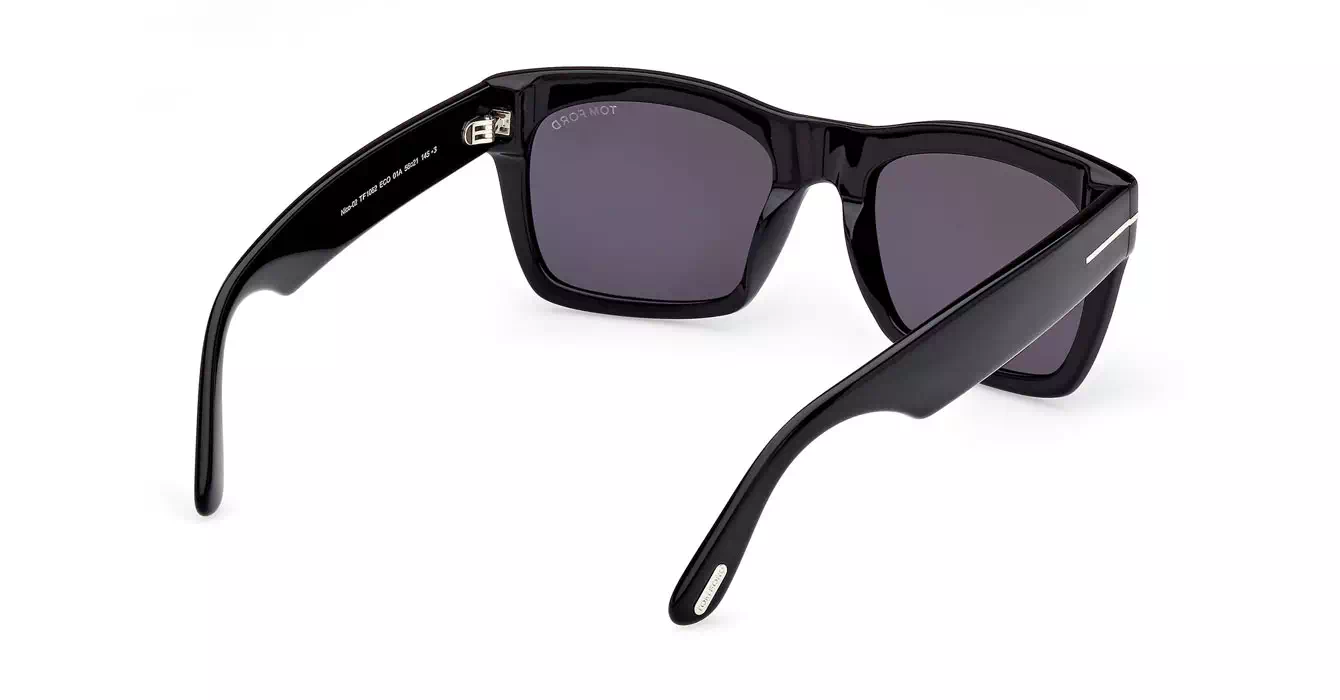 Tom Ford FT1062 01A s56 NICO