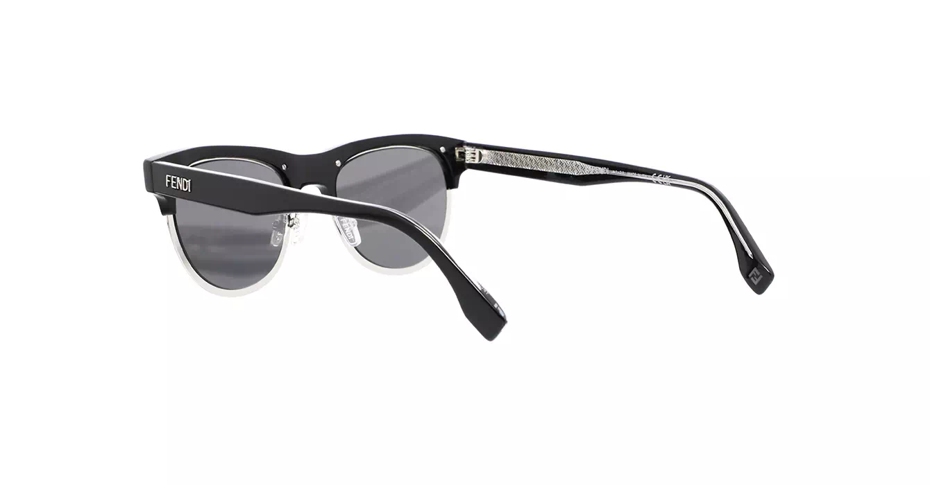 Fendi FE40105U 01A s51