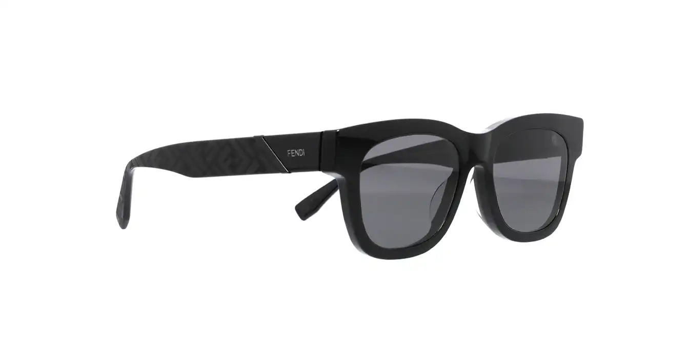 Fendi FE40132F 01A s53