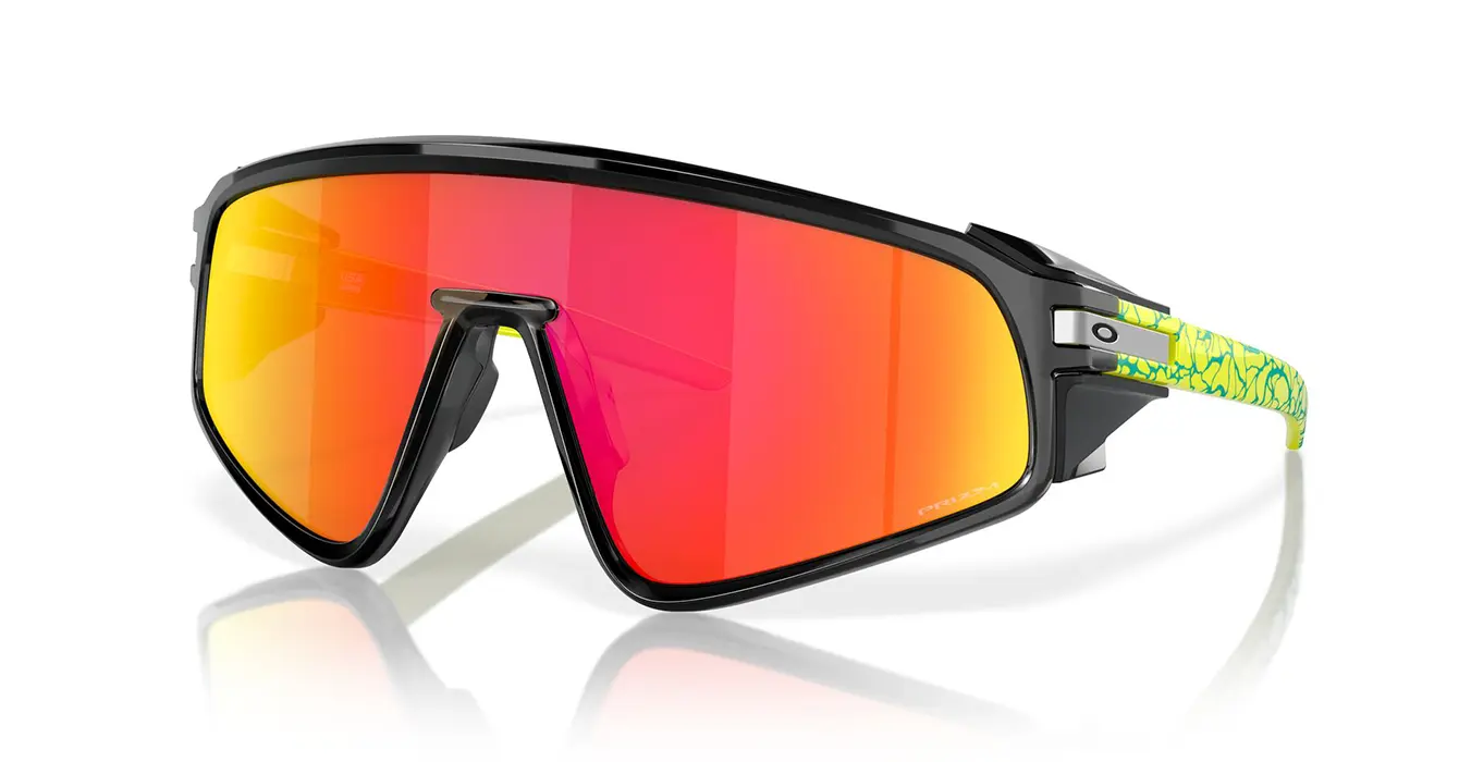 Oakley Latch Panel Black Ink W/ Prizm Ruby (OO9404-10) s35
