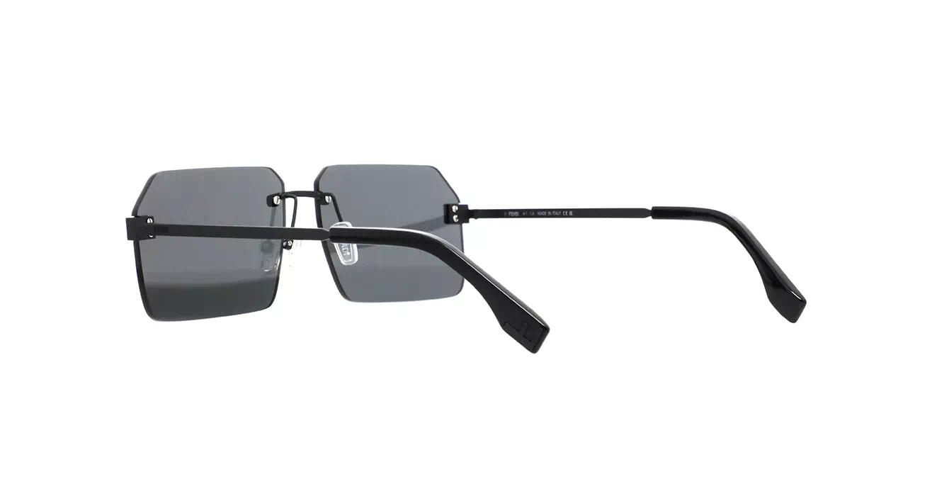 Fendi FE40043U 02A s59
