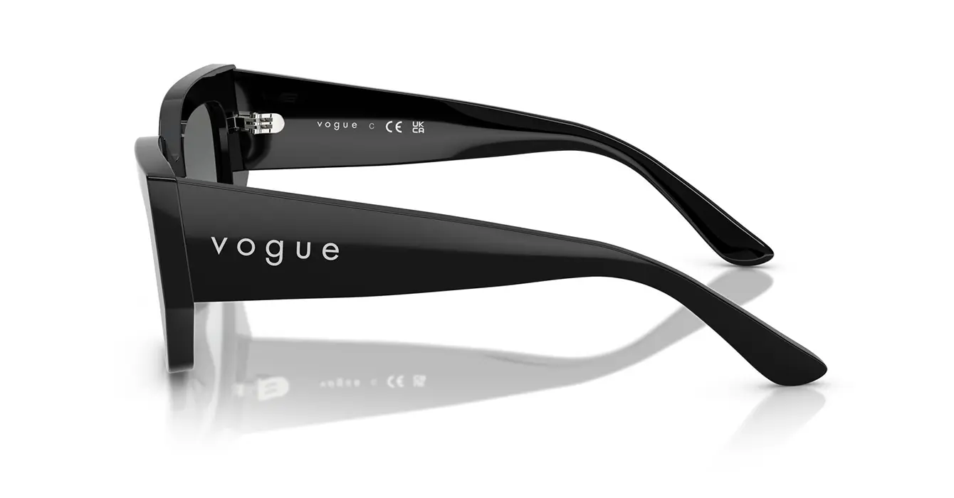 Vogue VO5583-SF W44/11 s51