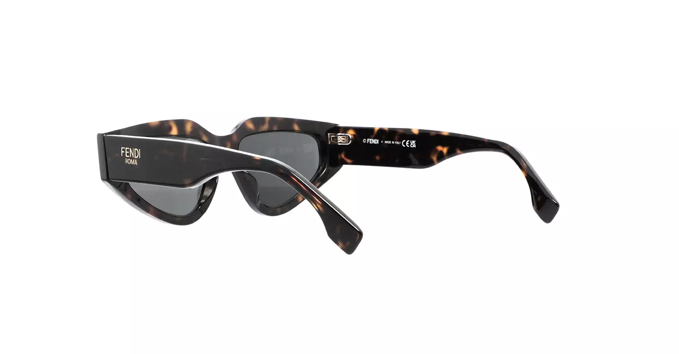 Fendi FE40163U 52A s54