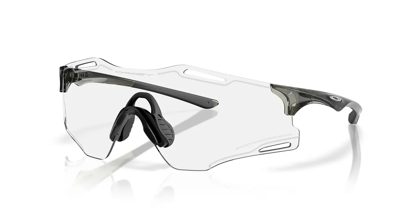 Oakley CYBR Zero Polished Black W/ Clear Photochromic 50% Black (OO9512D-06) s39