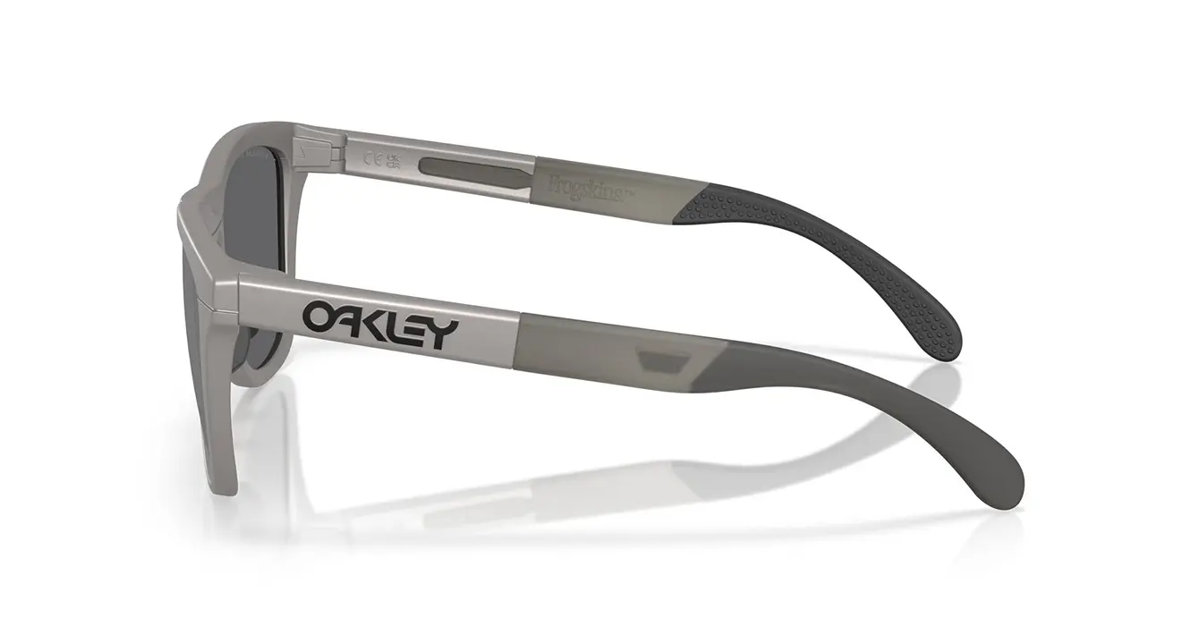 Oakley Frogskins Range A Titanium W/ Prizm Black Polar (OO9284A-15) s55
