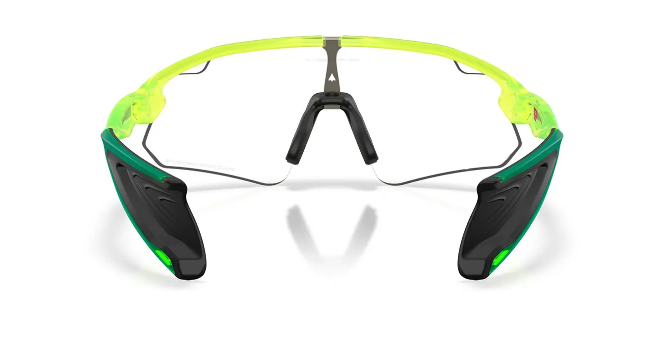 Oakley Stunt Devil A Matte Uranium W/ Photochromic (OO9525-04) s37